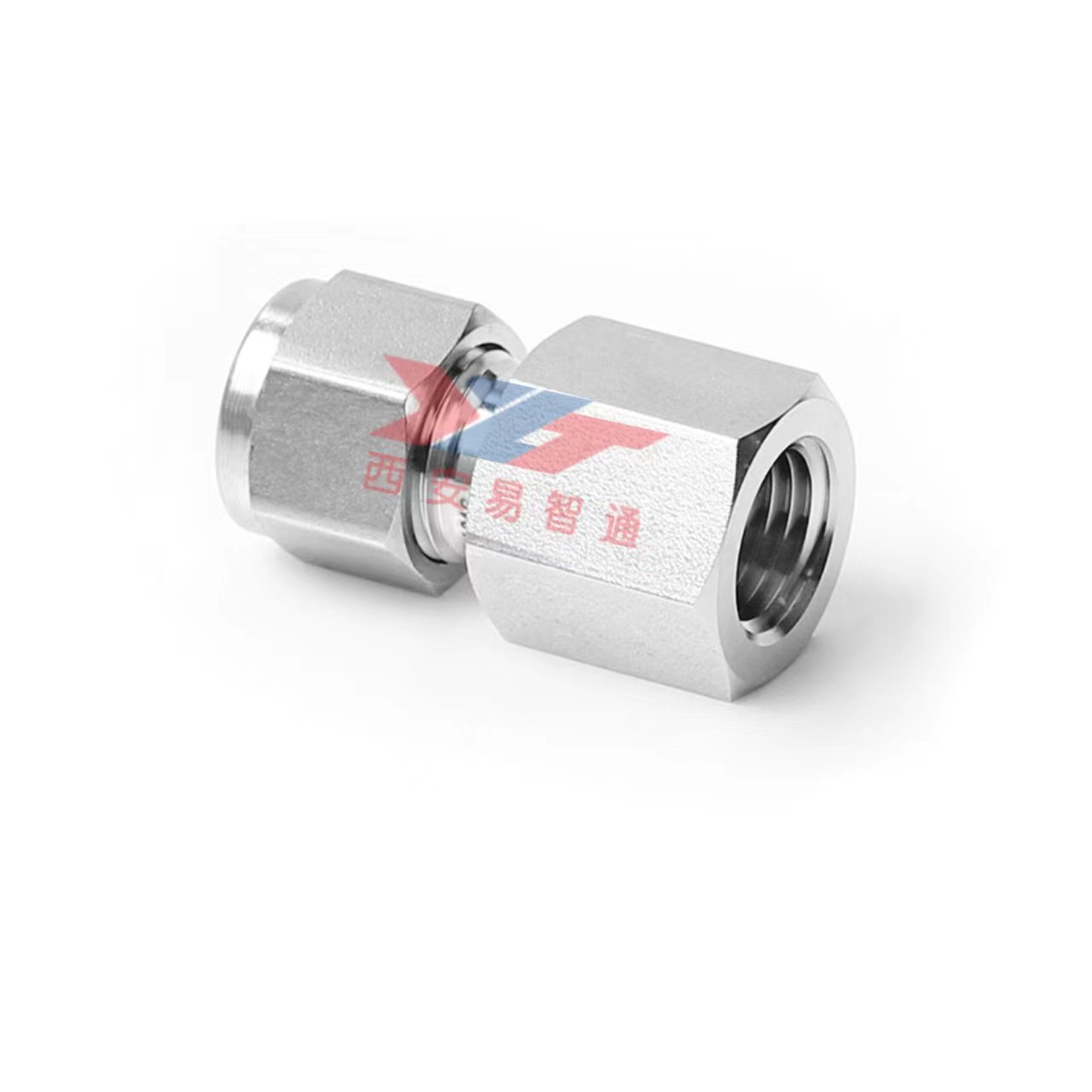 卡套内螺纹接头